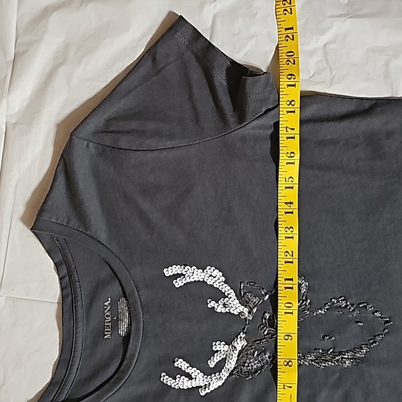 Merona Ladies Large Embellished Reindeer Gray Short Sleeve T-Shirt Used - Picture 6 of 9